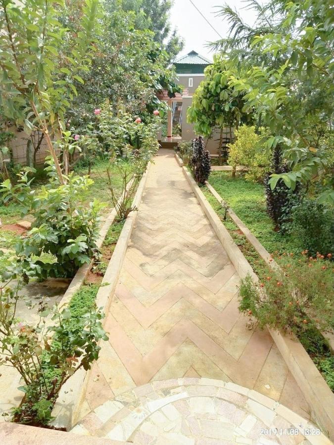 Yelagiri Golden Villa Buitenkant foto